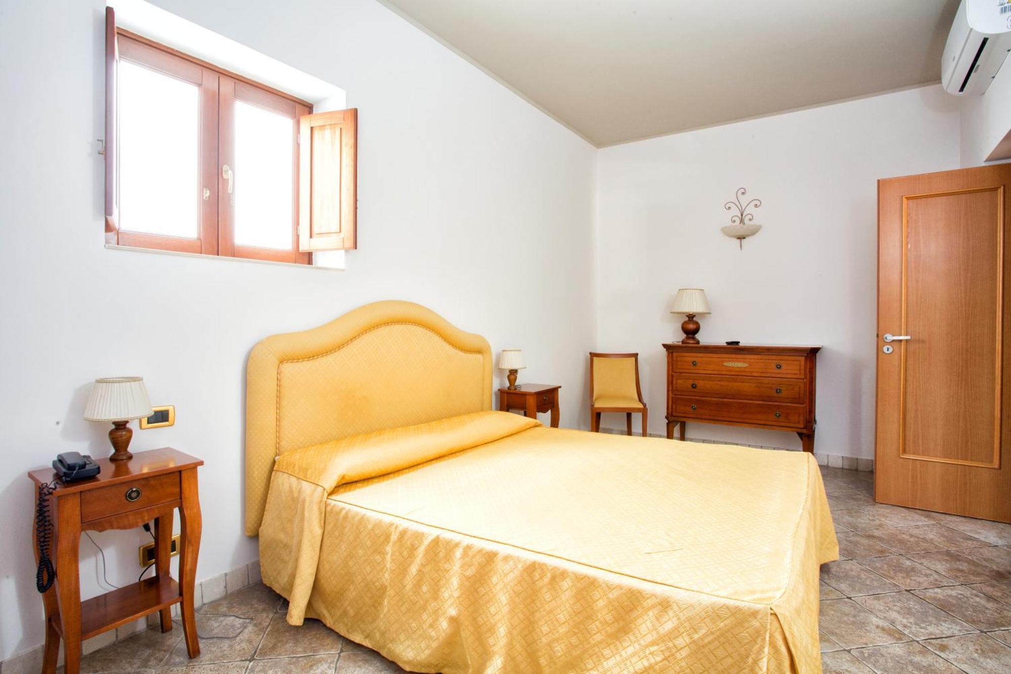 Hotel Tritone Lipari Exterior foto