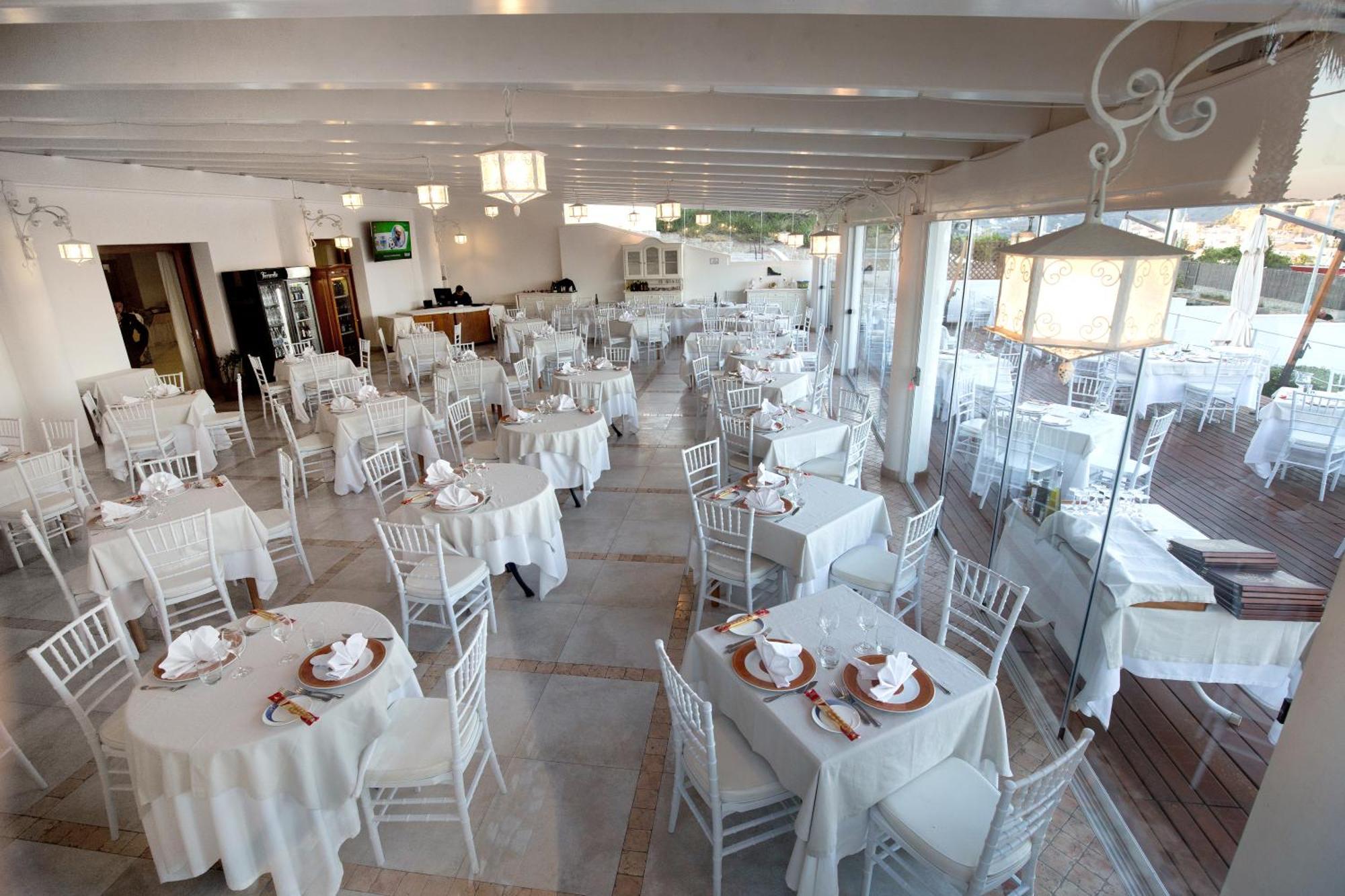 Hotel Tritone Lipari Exterior foto